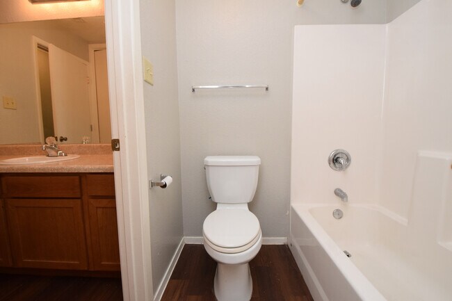 Building Photo - 10811 Lanshire Dr