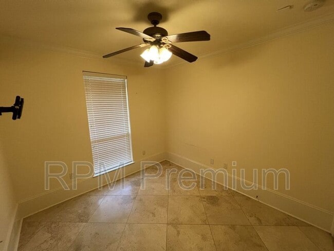 Building Photo - 17703 Shady Creek Ave