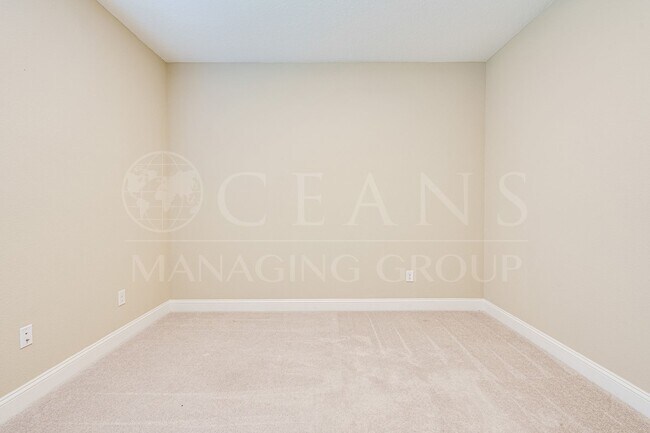 Building Photo - Beautiful 4-Bedroom Ormond Beach Home