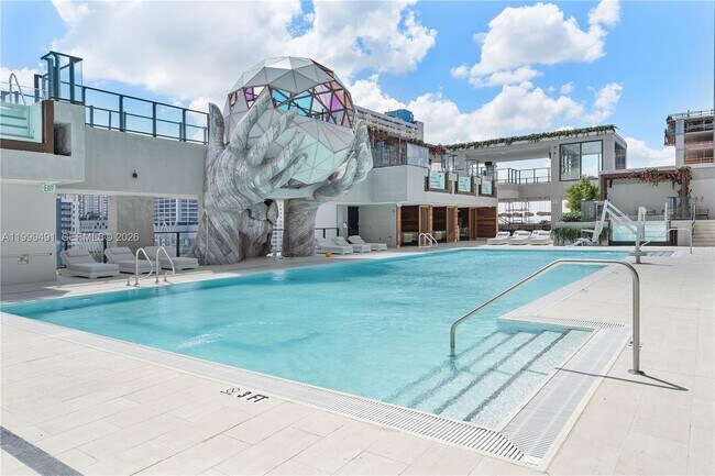 Building Photo - 20 NE 11th St