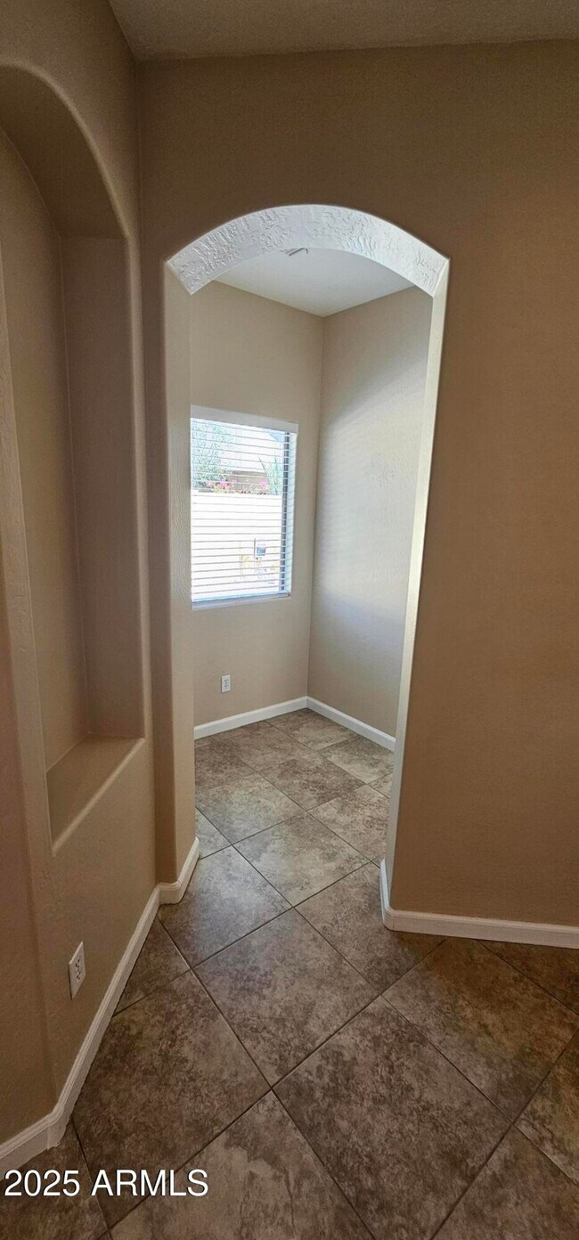 Building Photo - 28057 N Quartz Dr