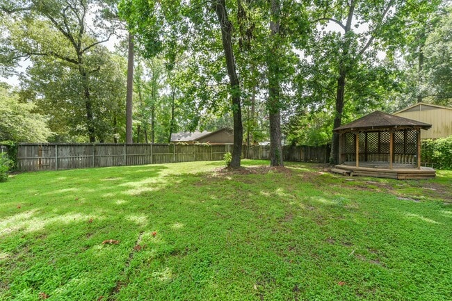 Building Photo - 2203 Riverford Dr