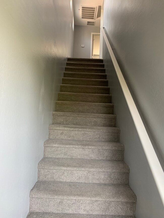 Building Photo - 2342 E Hidalgo Ave