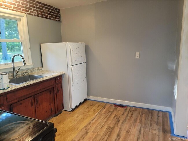 Building Photo - 2250 NY-302