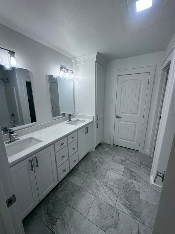 Building Photo - 11902 Evanston Ave