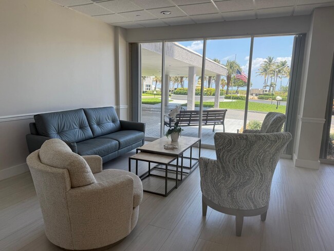 Building Photo - 405 N Ocean Blvd