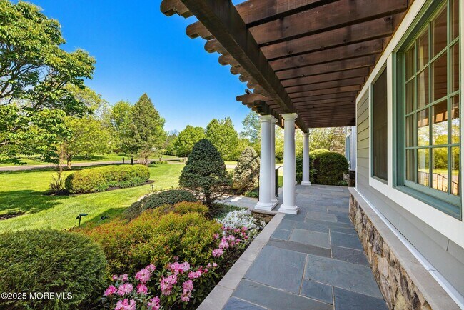 Building Photo - 13 Driftwood Ln