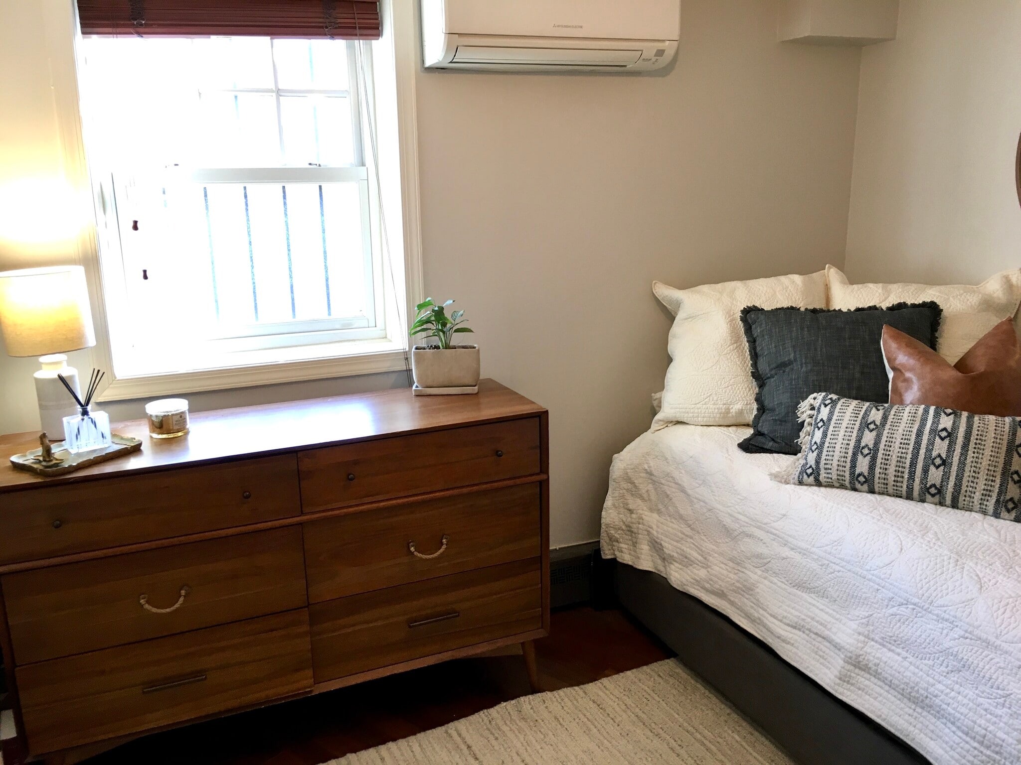 Building Photo - 337 Maryland Ave NE