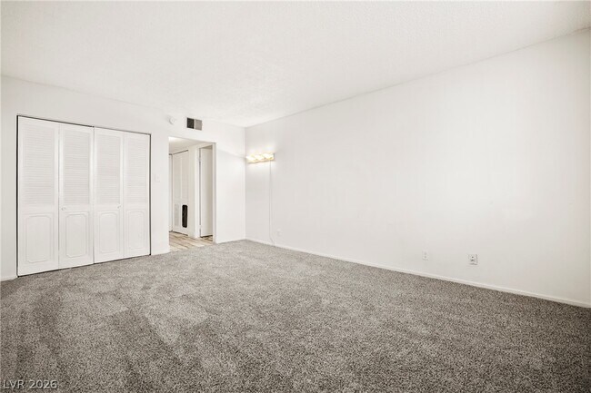 Building Photo - 3930 University Center Dr