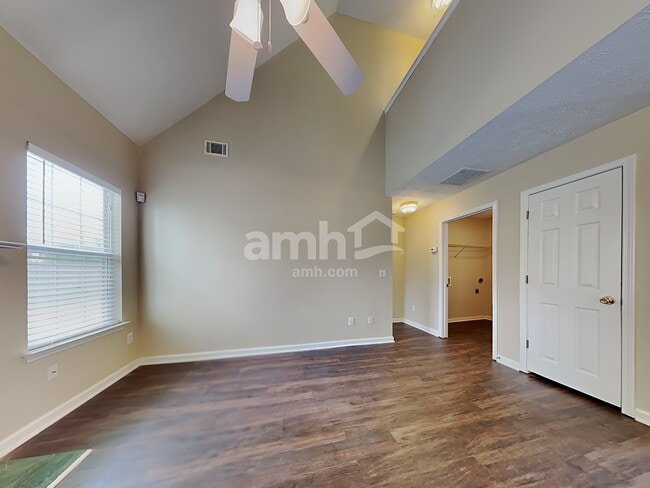 Building Photo - 448 Ash Trace Ln