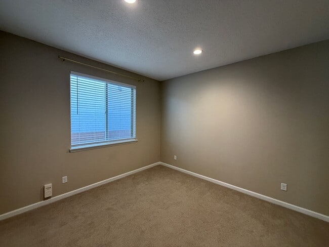 Building Photo - 4 Bedrooom Single Story New Build in Mesa Del Sol Near Netflix Studios!