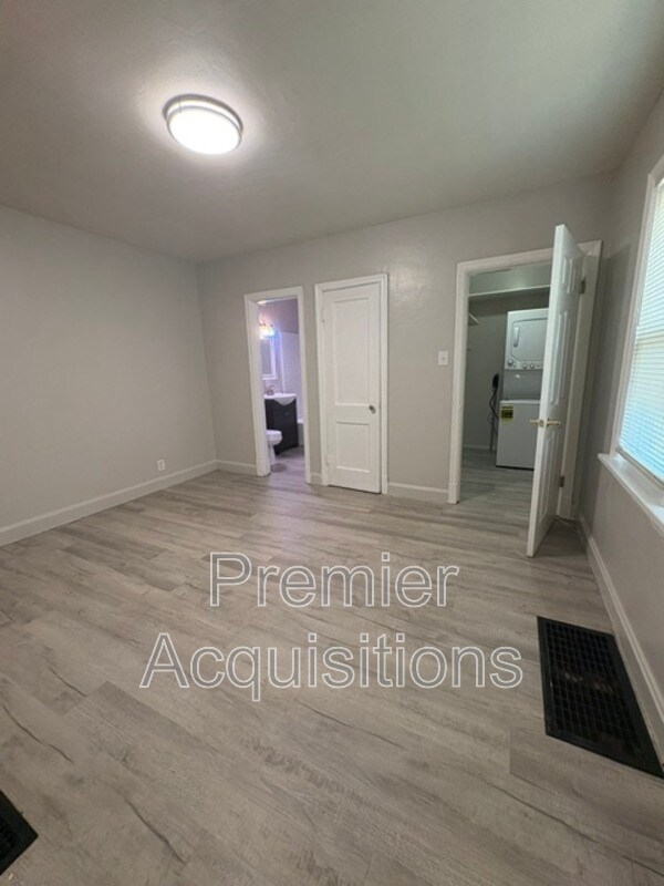 Building Photo - 478 Dulaney Ave