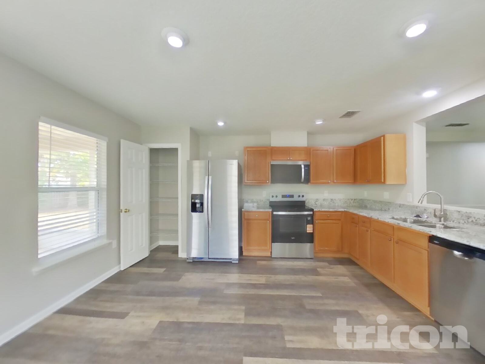 Building Photo - 76383 Timbercreek Blvd