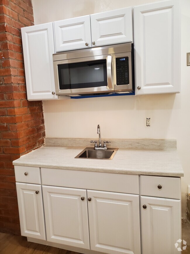 Building Photo - 12426 Verdi St