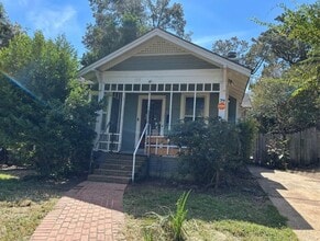 Building Photo - 123 Dalzell St