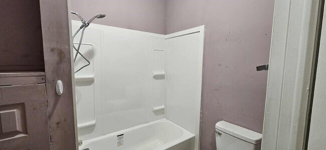 Building Photo - 205 - 205A