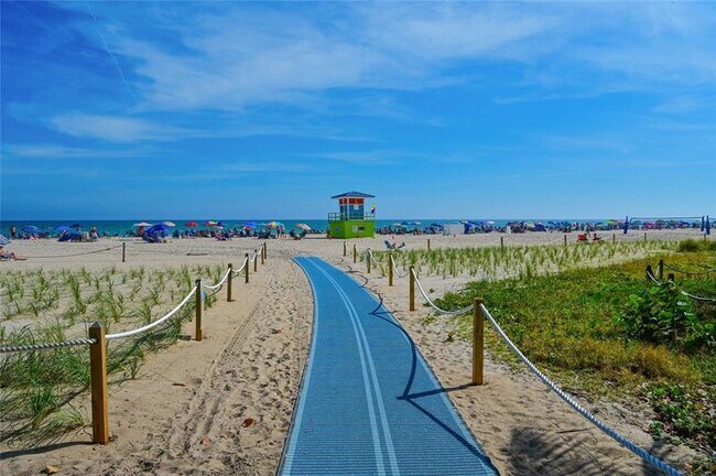 Building Photo - 111 Briny Ave