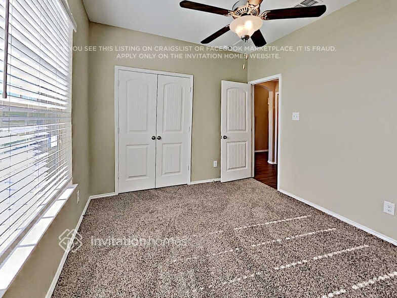 Building Photo - 260 Oxford Dr