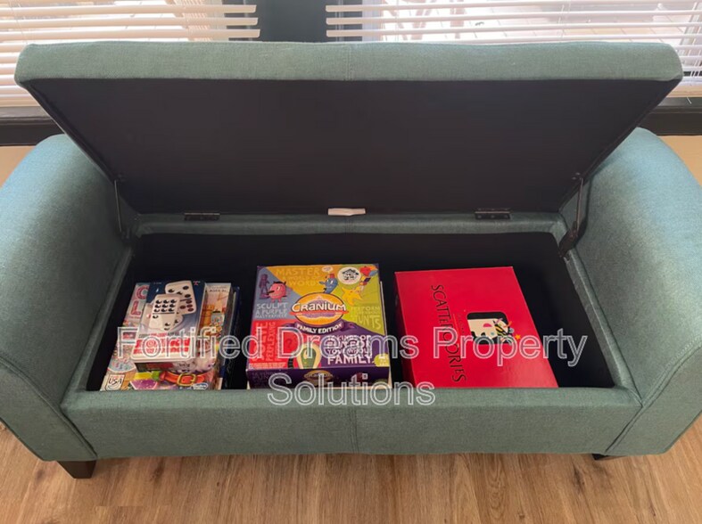 Building Photo - 720 S Broad St