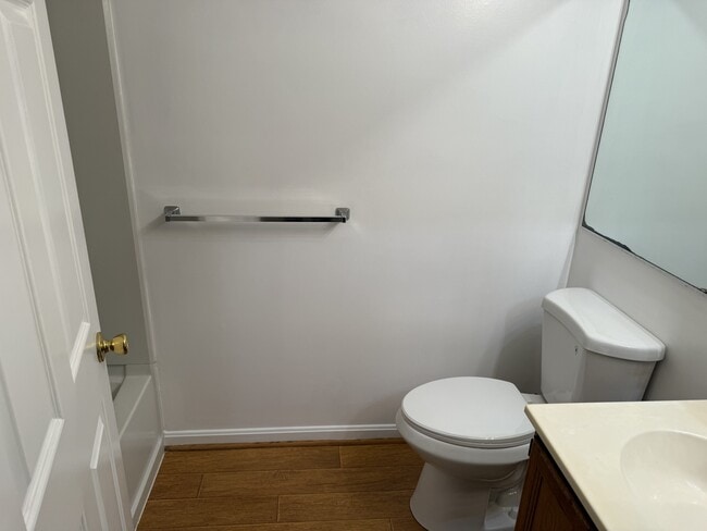 Building Photo - 2145 Wainwright Ct