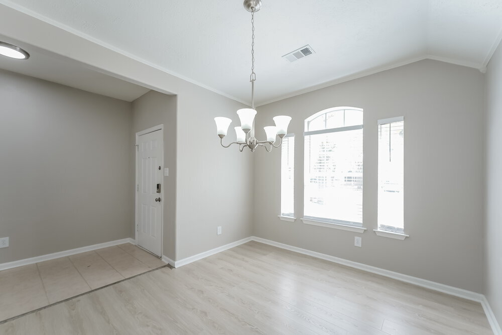 Building Photo - 18006 Oakmoss Hill Ct