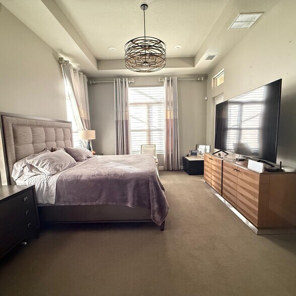 Building Photo - 1 Lionspaw VII Nobles