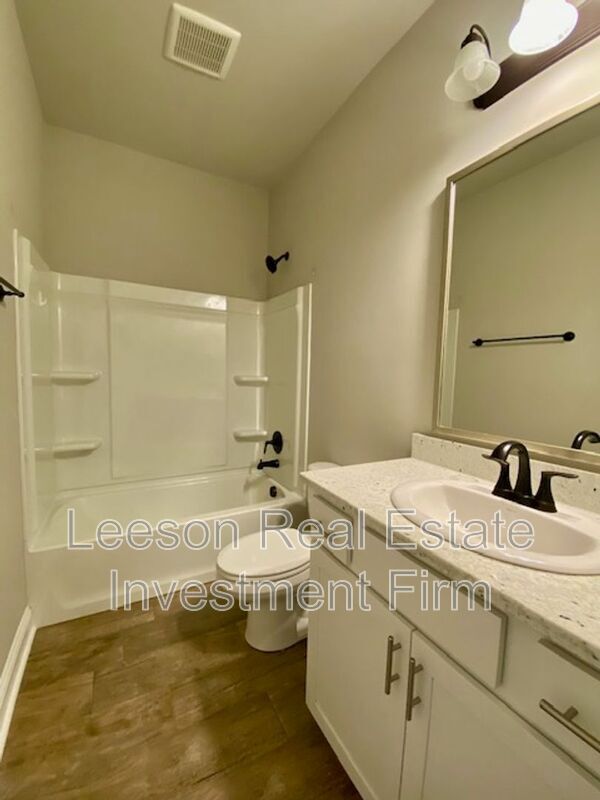Building Photo - 253 Berkshire Pl
