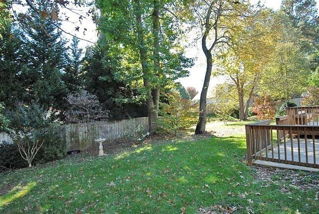 Building Photo - 2865 Cressington Bend NW