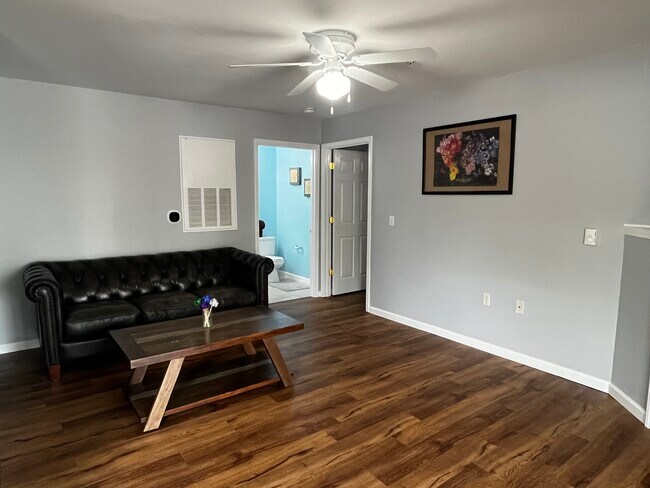 Building Photo - 2520 Friedland Pl