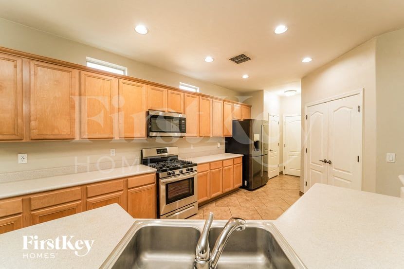 Building Photo - 7776 W Thelon Ct
