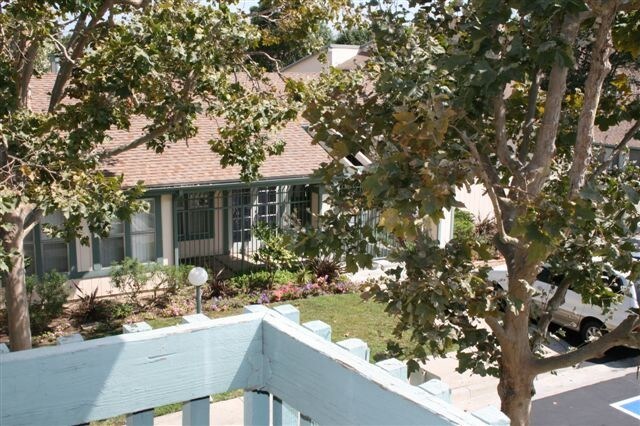Building Photo - 23236 Orange Ave