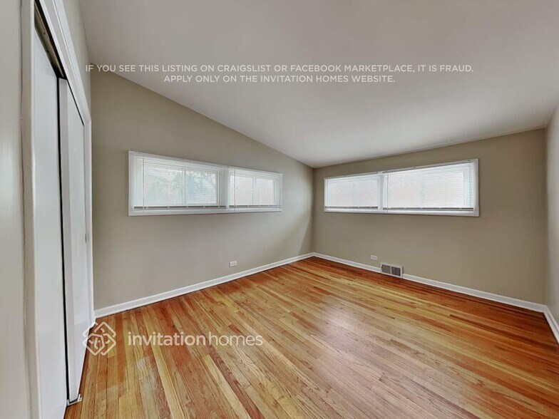 Building Photo - 7504 Emerson St