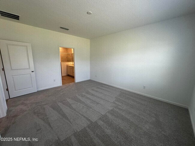 Building Photo - 235 Simonson Run