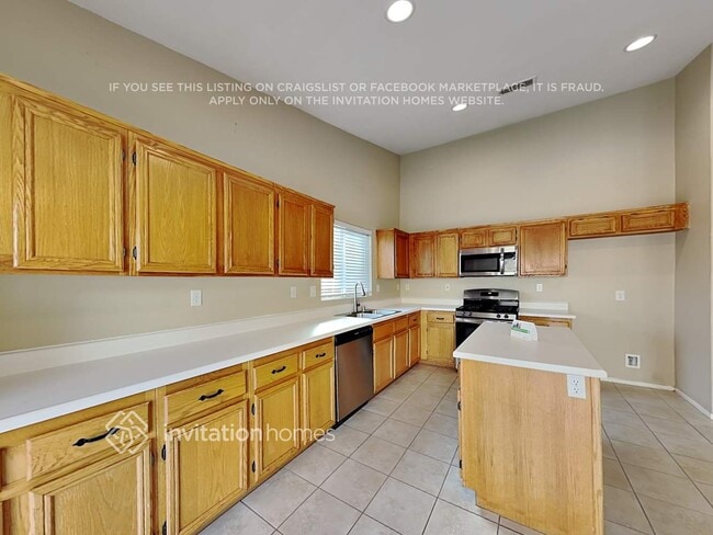 Building Photo - 25354 Silverwood Ln