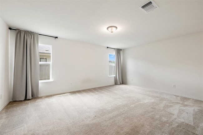 Building Photo - 704 Bailey Park Dr