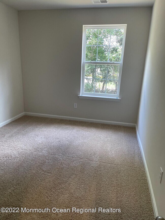 Building Photo - 54 Peregrine Way