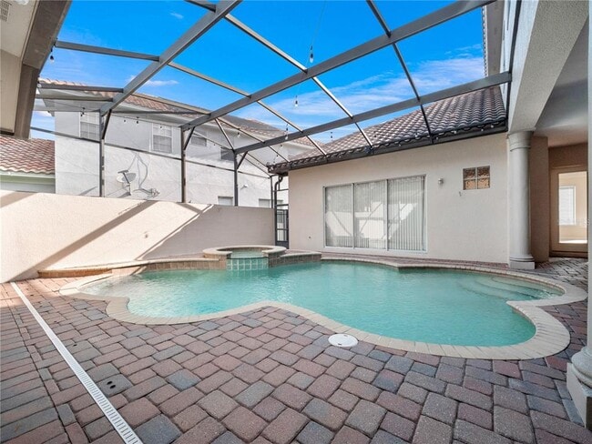 Building Photo - 488 Chelsea Ave