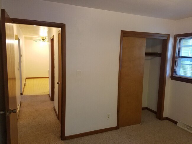 Building Photo - 3603 Laurinda Dr