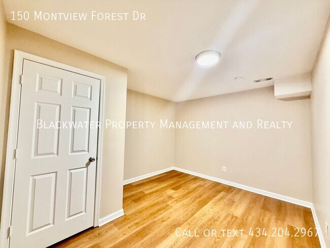 Building Photo - 150 Montview Forest Dr