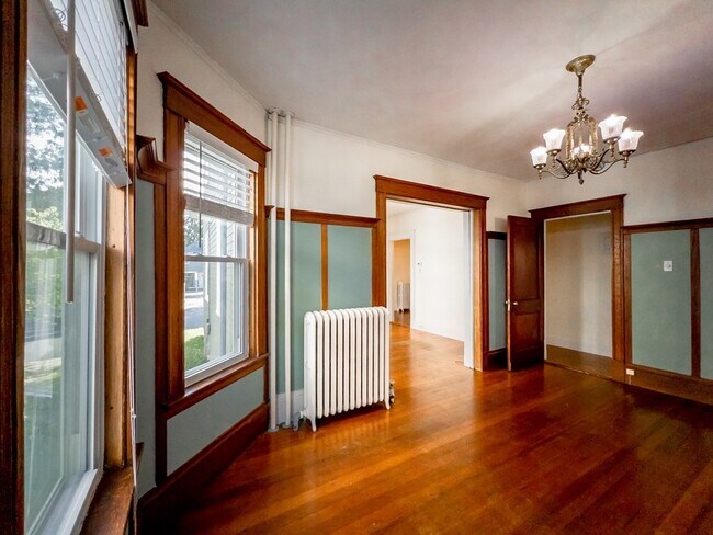 Building Photo - 67 Hampstead Rd