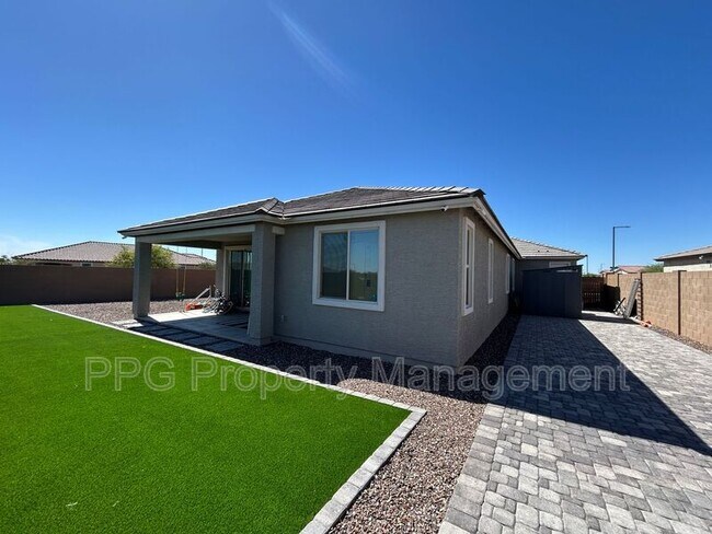 Building Photo - 19700 W San Miguel Ave