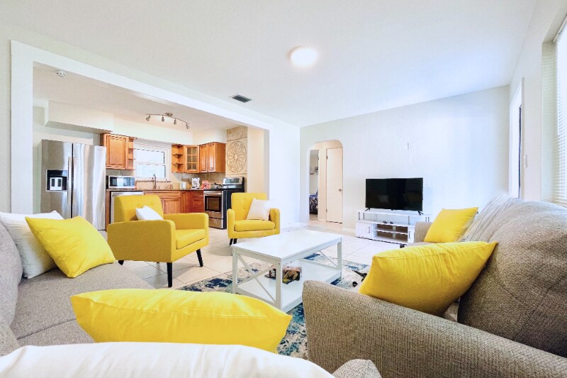 Building Photo - 14512 117th Ave N