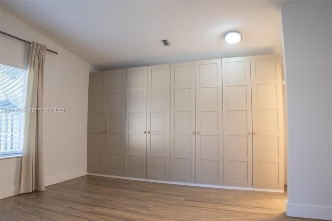 Building Photo - 16410 Sapphire Bend