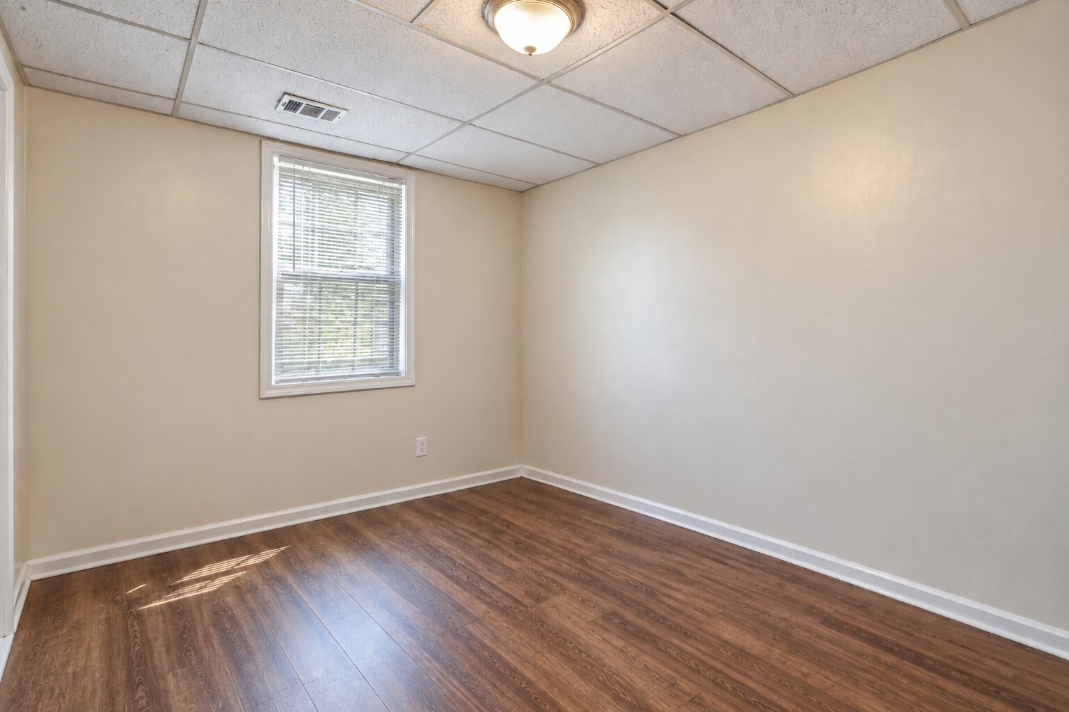 Building Photo - 7404 Dartmouth Ave