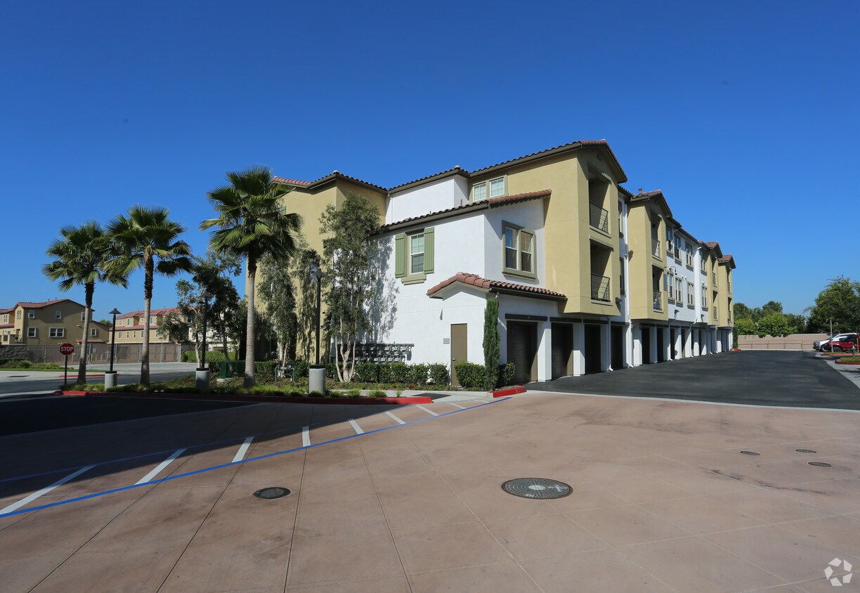 Miro Apartments Santa Fe Springs