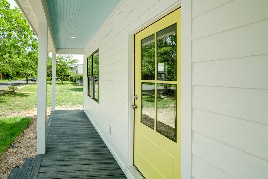 Building Photo - 3513 Idlewood Ave