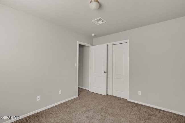 Building Photo - 159 Homedale Dr