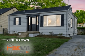 Building Photo - 135 E Loretta Ave