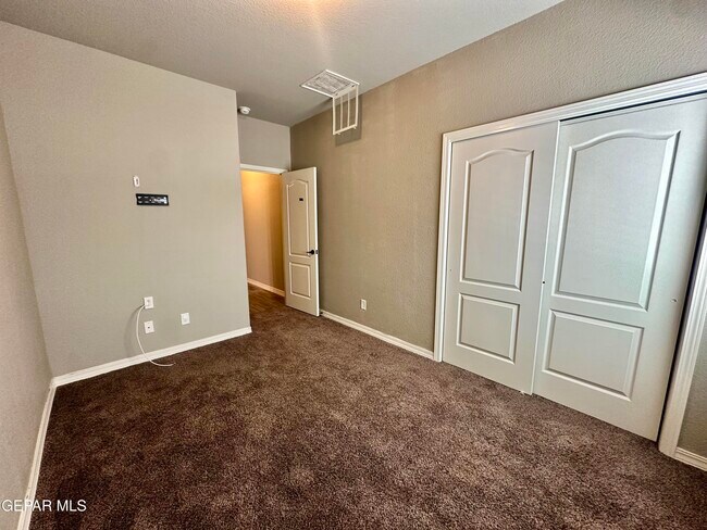 Building Photo - 7785 Enchanted Cir Dr