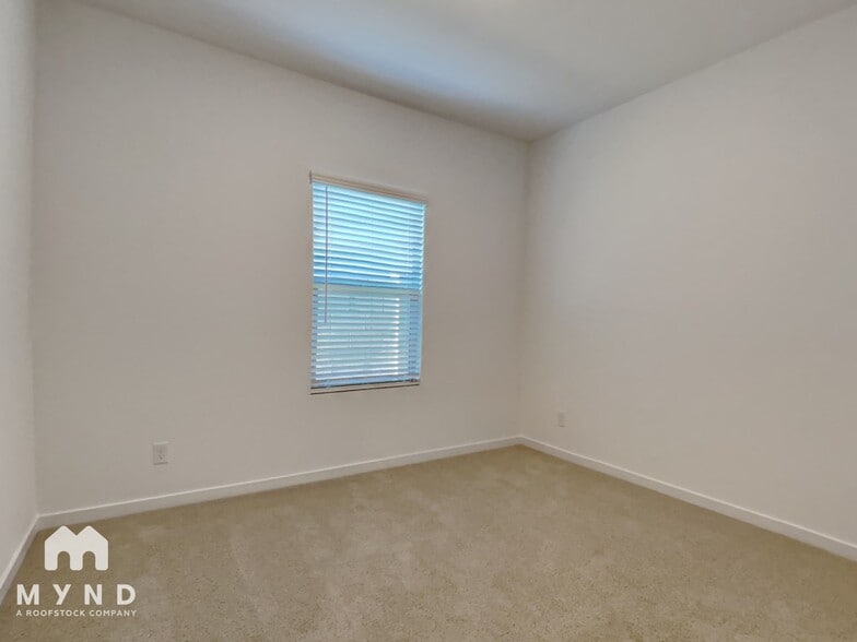 Building Photo - 7918 N 79th Ave